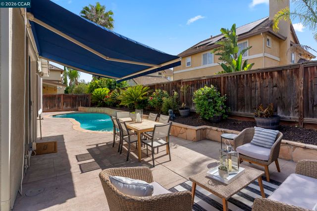 561 Young Dr, Brentwood, CA 94513