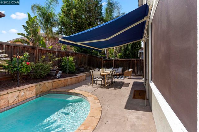 561 Young Dr, Brentwood, CA 94513