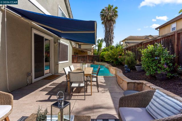 561 Young Dr, Brentwood, CA 94513