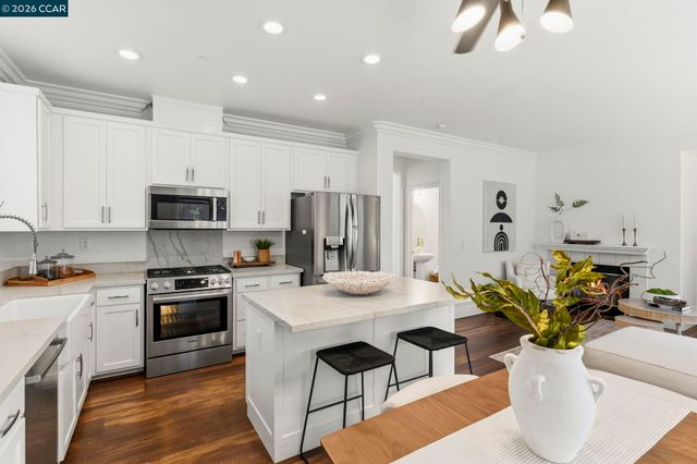 561 Young Dr, Brentwood, CA 94513