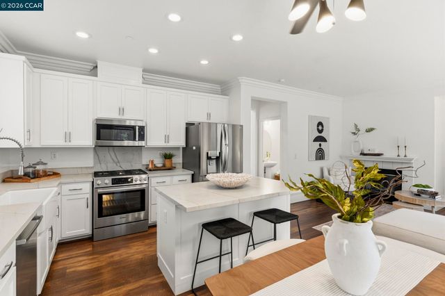 561 Young Dr, Brentwood, CA 94513