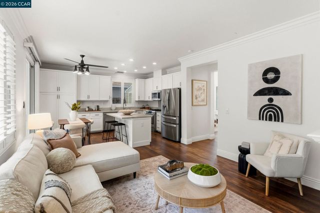 561 Young Dr, Brentwood, CA 94513