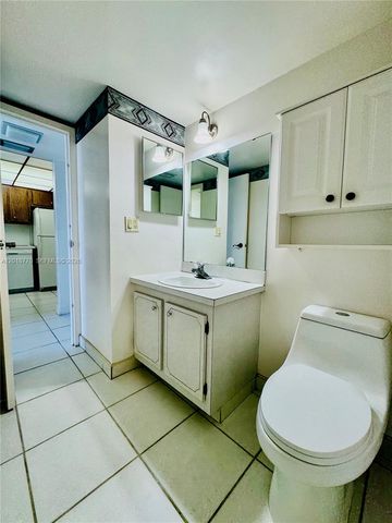 3675 N Country Club Dr 2005, Aventura, FL 33180