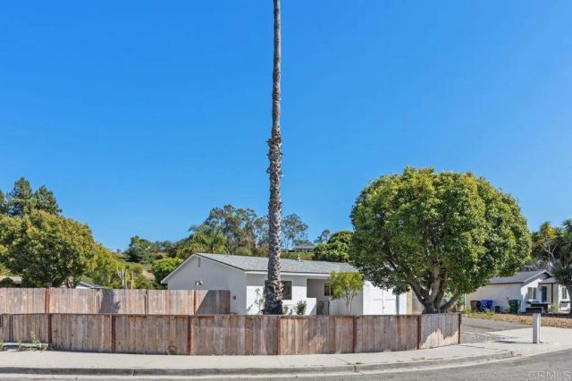 4285 RAQUEL Drive, Oceanside, CA 92056