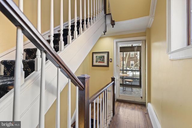 614 S 10TH ST, Philadelphia, PA 19147