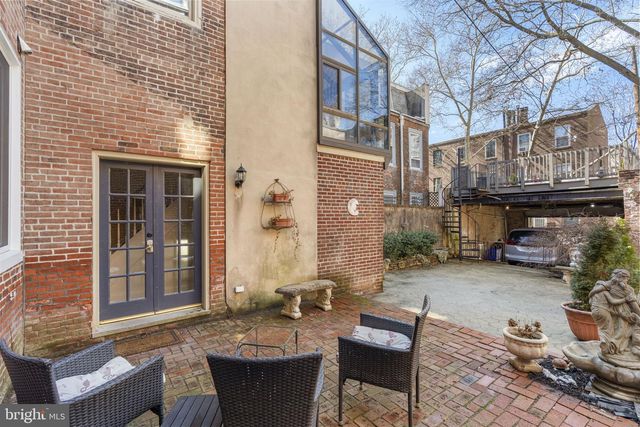 614 S 10TH ST, Philadelphia, PA 19147