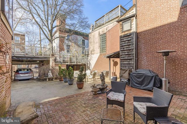 614 S 10TH ST, Philadelphia, PA 19147