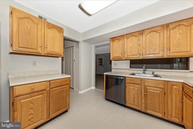 2765 LOCH HAVEN DR, Ijamsville, MD 21754