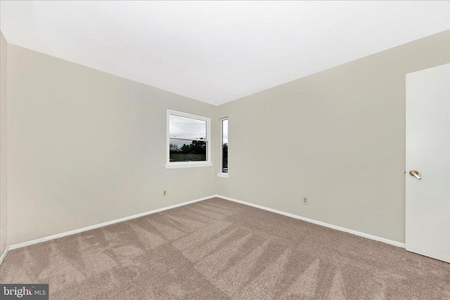 2765 LOCH HAVEN DR, Ijamsville, MD 21754