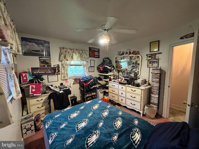 606 HAMILTON DR, Cinnaminson, NJ 08077