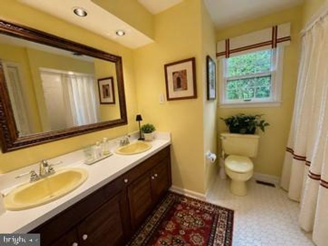 808 MANDY LN, Camp Hill, PA 17011