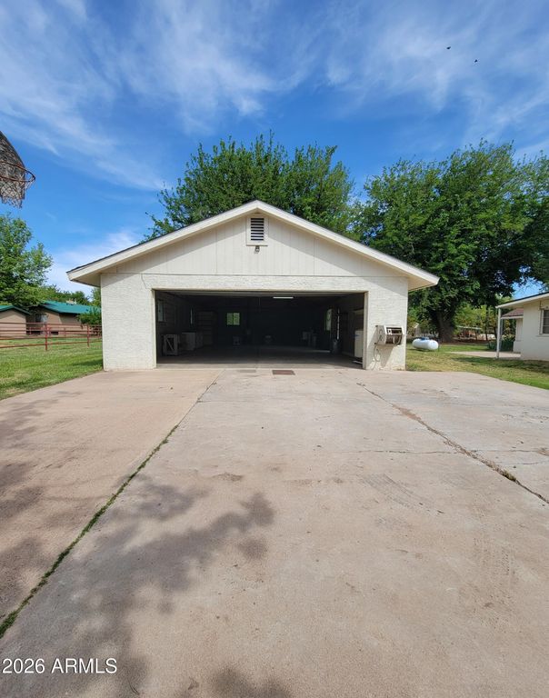 Image 2 of property listing at 93 N BLACK BRIDGE Road, Camp Verde, AZ 86322