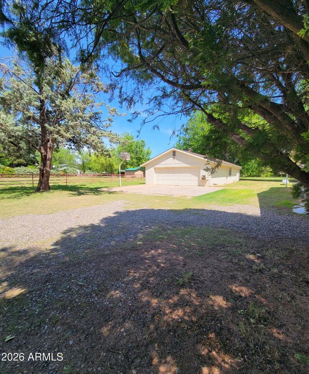 Image 9 of property listing at 93 N BLACK BRIDGE Road, Camp Verde, AZ 86322