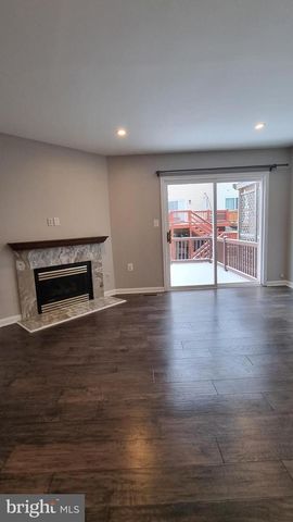 13111 SHADOWBROOK LN, Fairfax, VA 22033