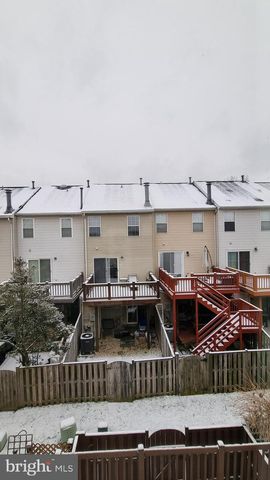 13111 SHADOWBROOK LN, Fairfax, VA 22033