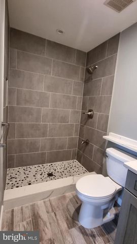 13111 SHADOWBROOK LN, Fairfax, VA 22033