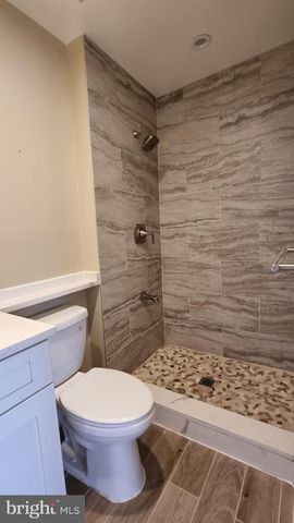 13111 SHADOWBROOK LN, Fairfax, VA 22033