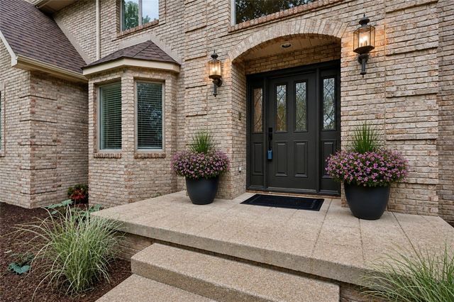 1005 Fairway Oaks Dr, Hempfield Twp, PA 15644