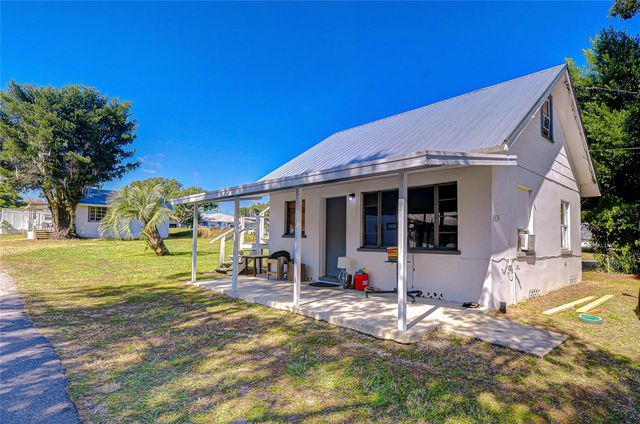 6831 WIRE ROAD, Zephyrhills, FL 33542