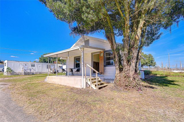 6831 WIRE ROAD, Zephyrhills, FL 33542