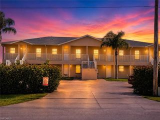 621 SW 47th TER 103, Cape Coral, FL 33914