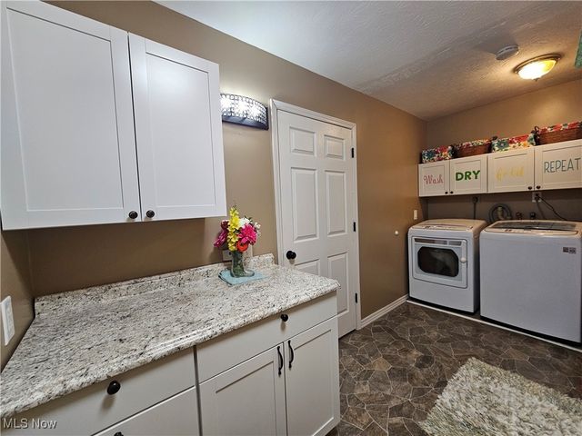 668 Bull River Run Rd, Grantsville, WV 26147