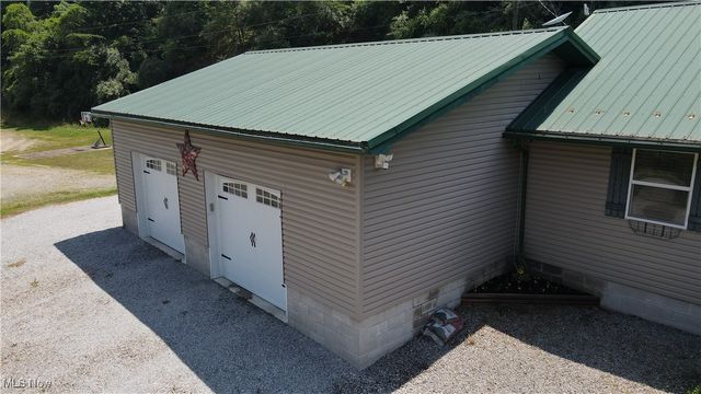 668 Bull River Run Rd, Grantsville, WV 26147