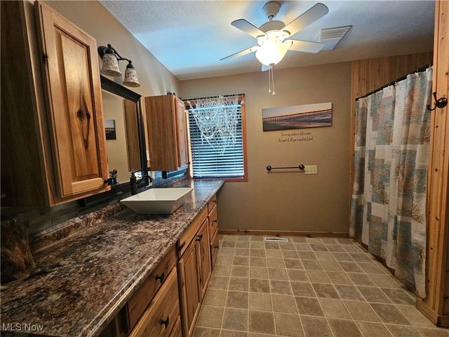 668 Bull River Run Rd, Grantsville, WV 26147