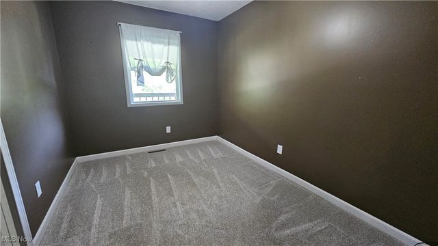 668 Bull River Run Rd, Grantsville, WV 26147