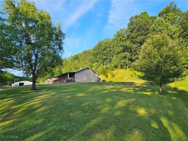 668 Bull River Run Rd, Grantsville, WV 26147