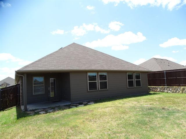 1214 Canterbury Lane, Ennis, TX 75119