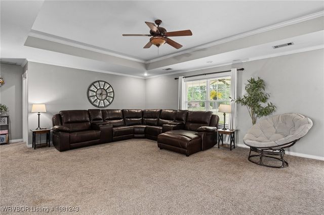1205 S Division Street, Lavaca, AR 72941