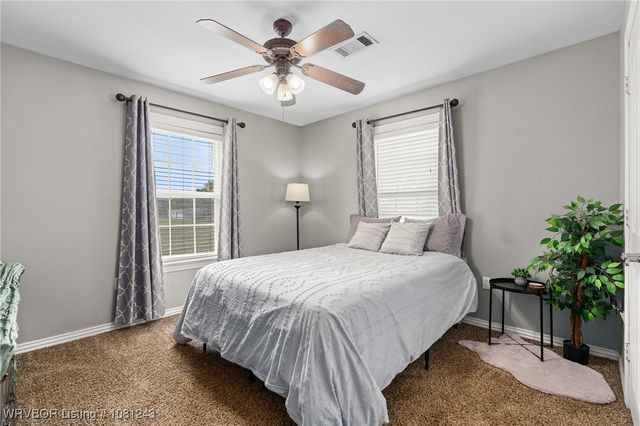 1205 S Division Street, Lavaca, AR 72941