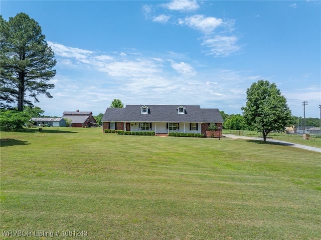 1205 S Division Street, Lavaca, AR 72941