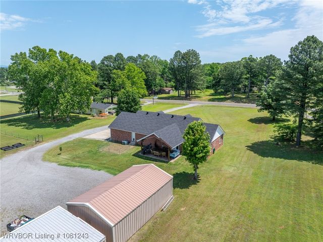 1205 S Division Street, Lavaca, AR 72941