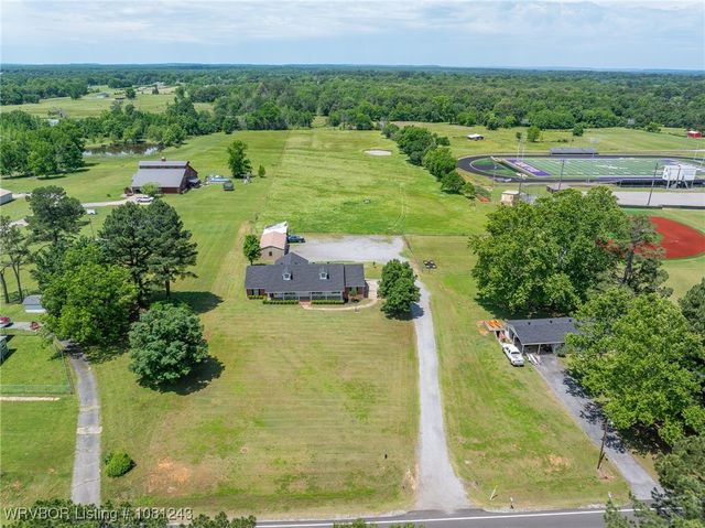 1205 S Division Street, Lavaca, AR 72941