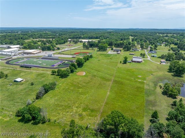 1205 S Division Street, Lavaca, AR 72941
