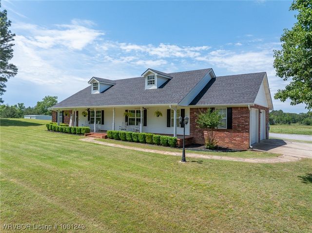 1205 S Division Street, Lavaca, AR 72941
