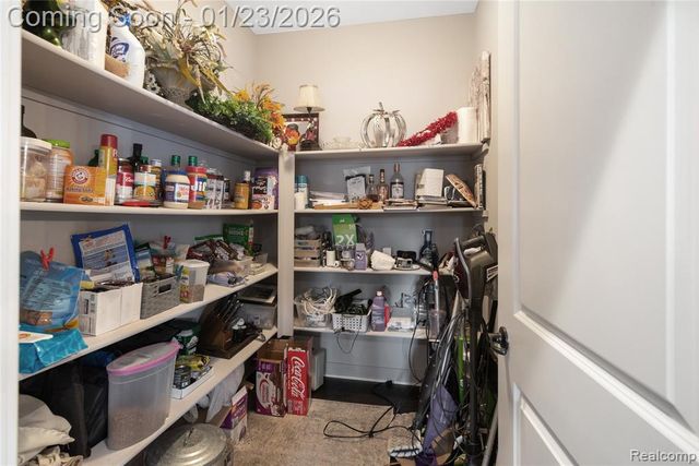 24679 Pembrooke Drive, Southfield, MI 48033