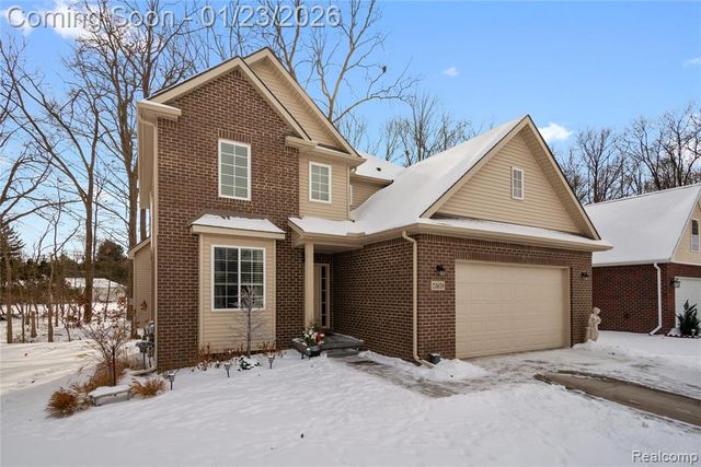 24679 Pembrooke Drive, Southfield, MI 48033