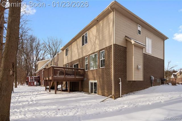 24679 Pembrooke Drive, Southfield, MI 48033