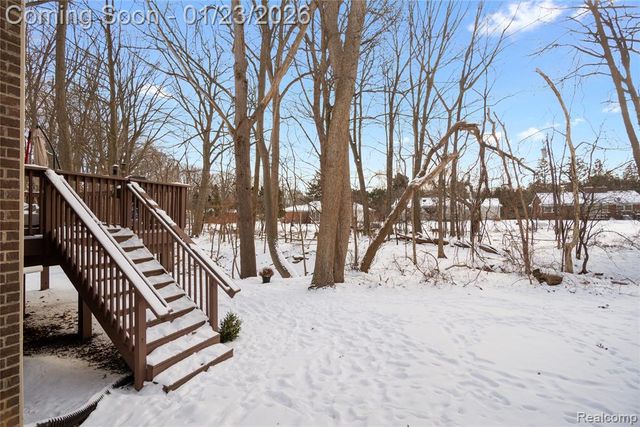 24679 Pembrooke Drive, Southfield, MI 48033