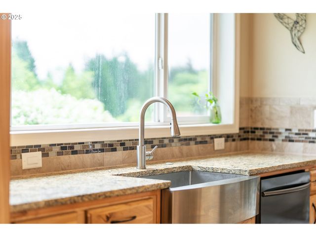 1307 Nw 359TH St, La Center, WA 98629