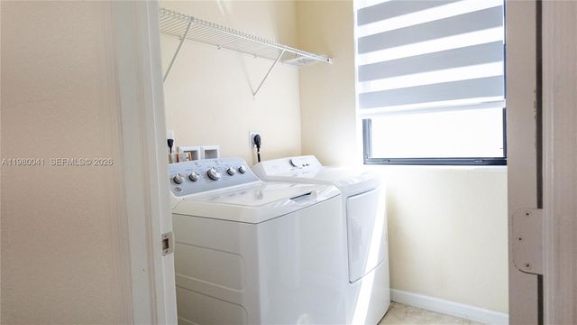 3530 W 88th St 3530, Hialeah, FL 33018