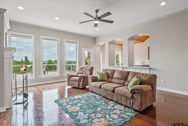 16123 Steep Rd, Brownsboro, TX 75756
