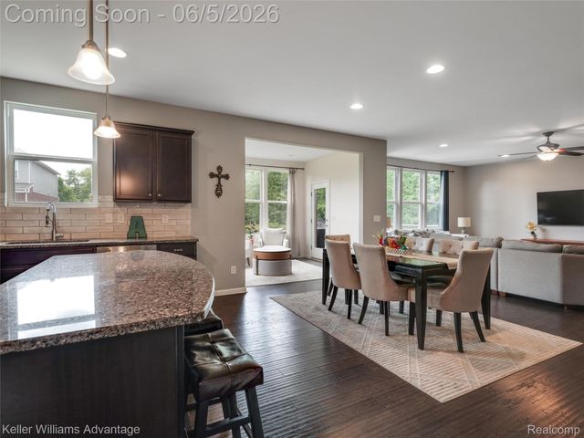 6121 Braemore Court, Canton Charter Township, MI 48187