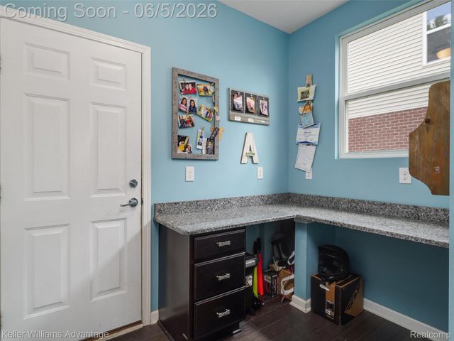 6121 Braemore Court, Canton Charter Township, MI 48187