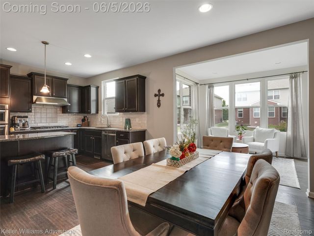 6121 Braemore Court, Canton Charter Township, MI 48187