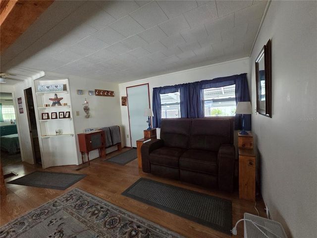 7803 46TH AVENUE N 116, St Petersburg, FL 33709