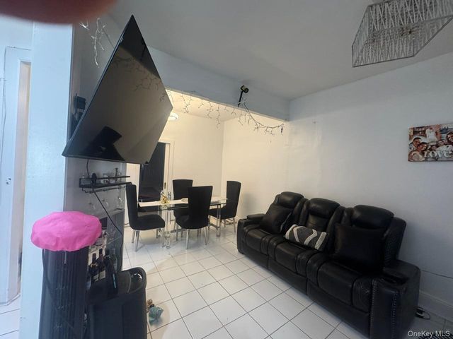 87-28 86 Street, Woodhaven, NY 11421